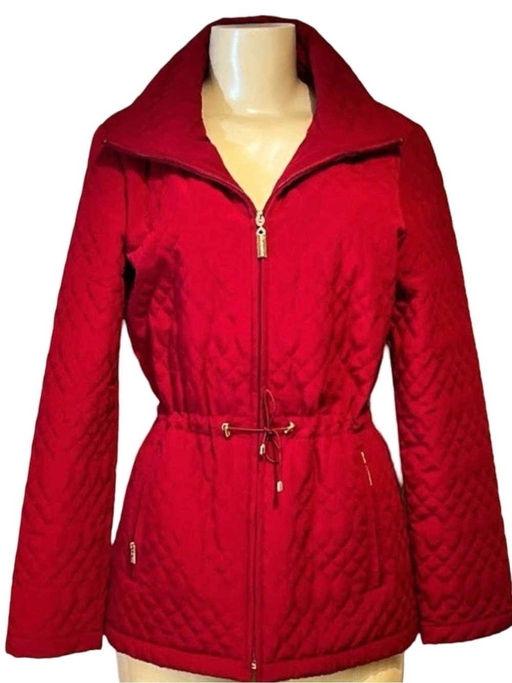 ELLEN TRACY DEEP RED QULTED JACKET - SIZE SMALL